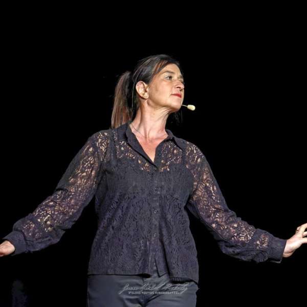 BÉNÉDICTE BOUSQUET “HORS CLASSES”