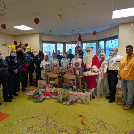 La Police Municipale de Soissons apporte la magie en pédiatrie
