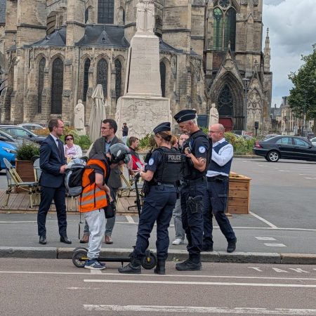 Trottinettes et deux-roues : une opération de contrôle pour une circulation plus sûre à Soissons