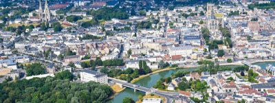 Soissons-vue-aérienne-riviere-aisne-monuments-drone