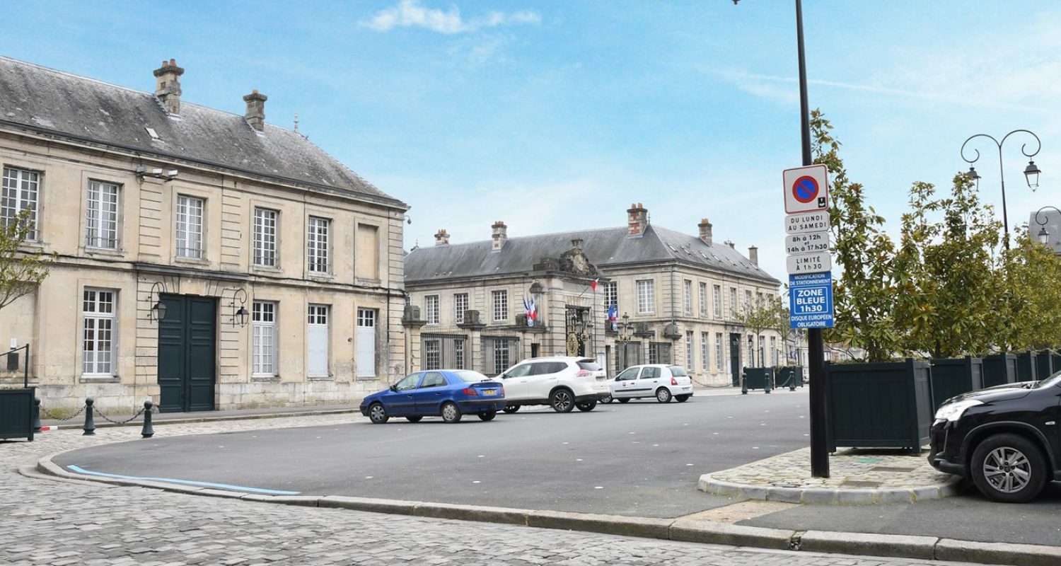 zone-bleue-hotel-de-ville-soissons_4c99b9abf6